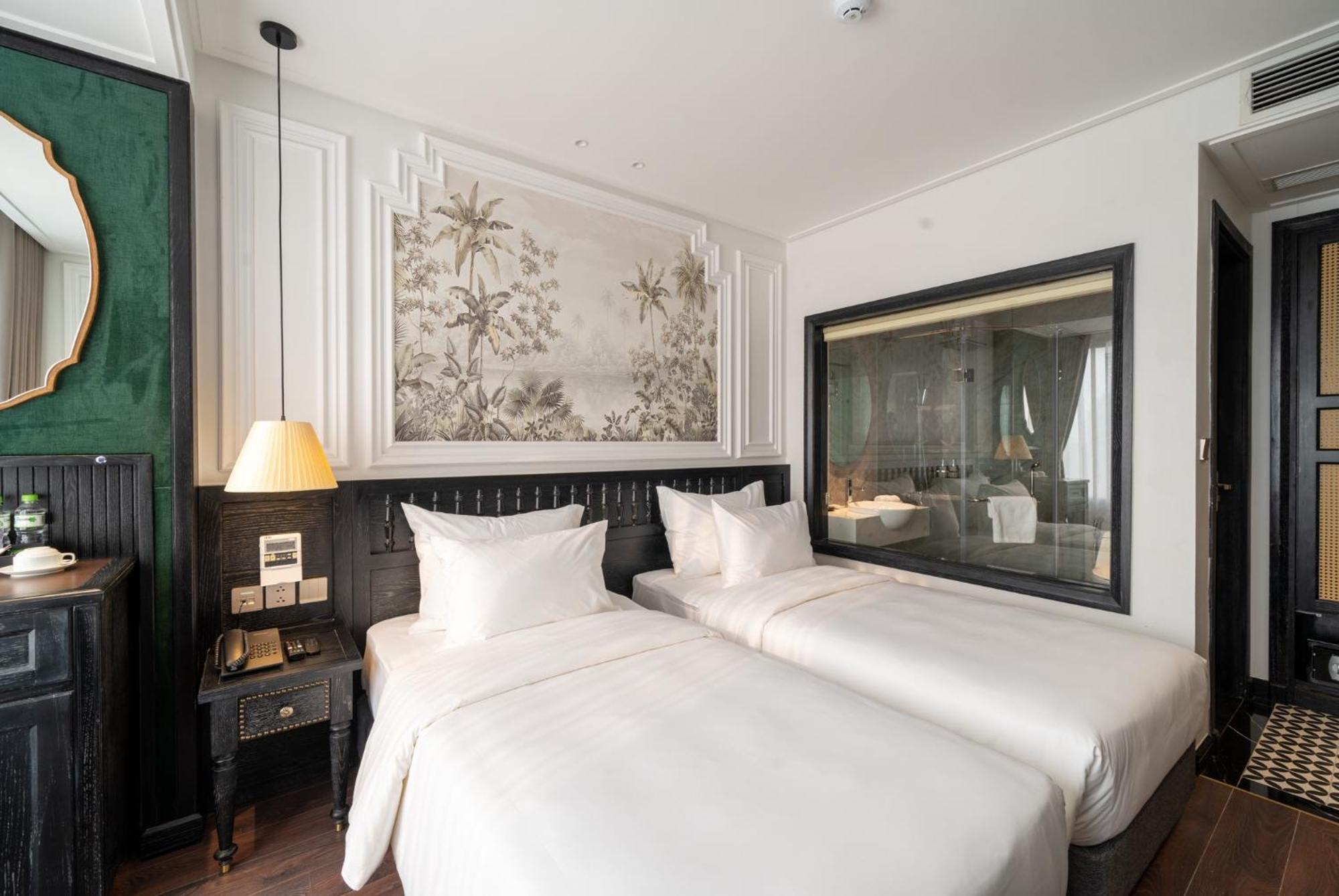 Paradise Suites Truc Bach Lake Hanoi Exterior photo